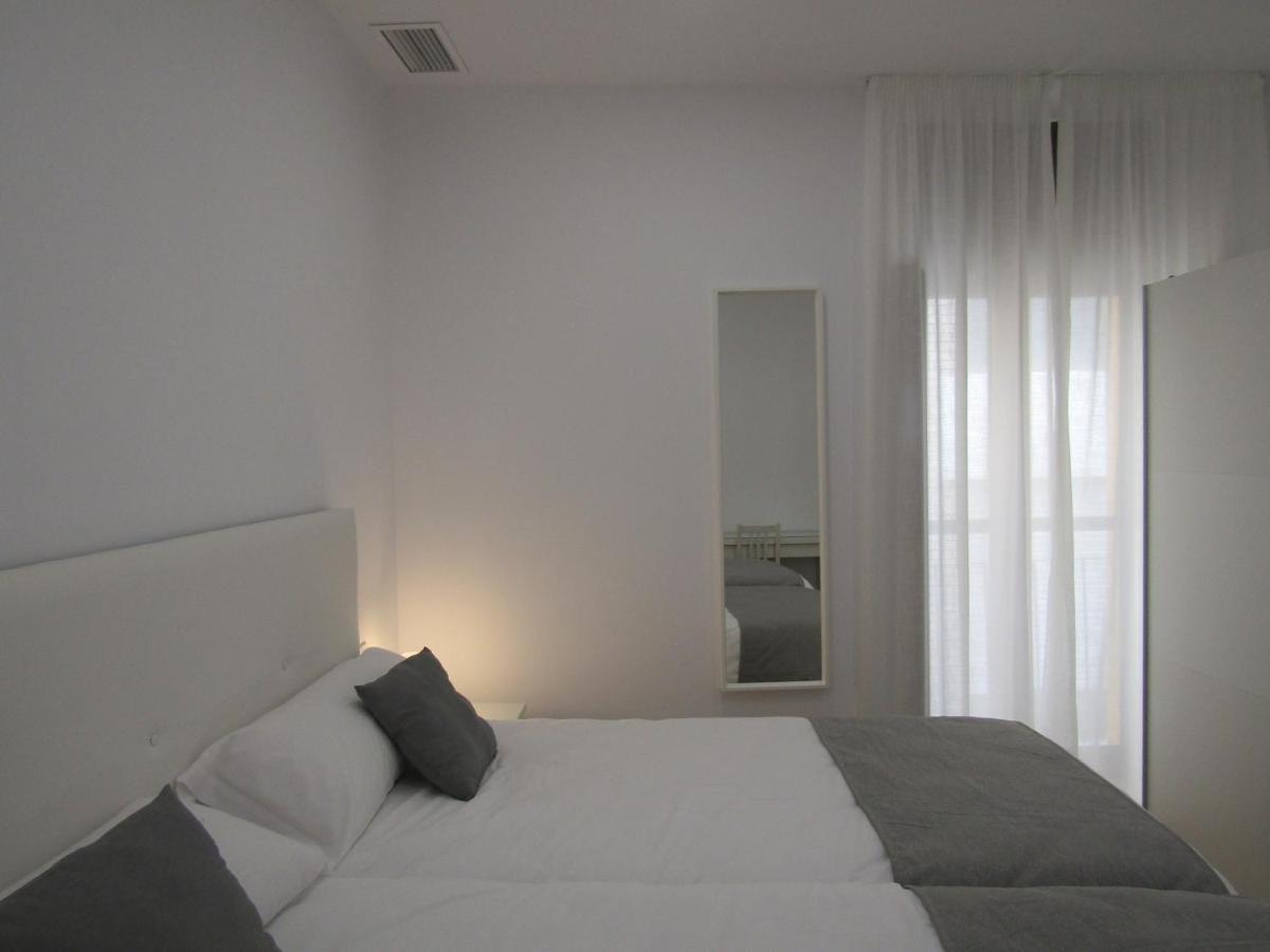 Apartamentos Santa Maria 15 Jerez de la Frontera Exterior photo